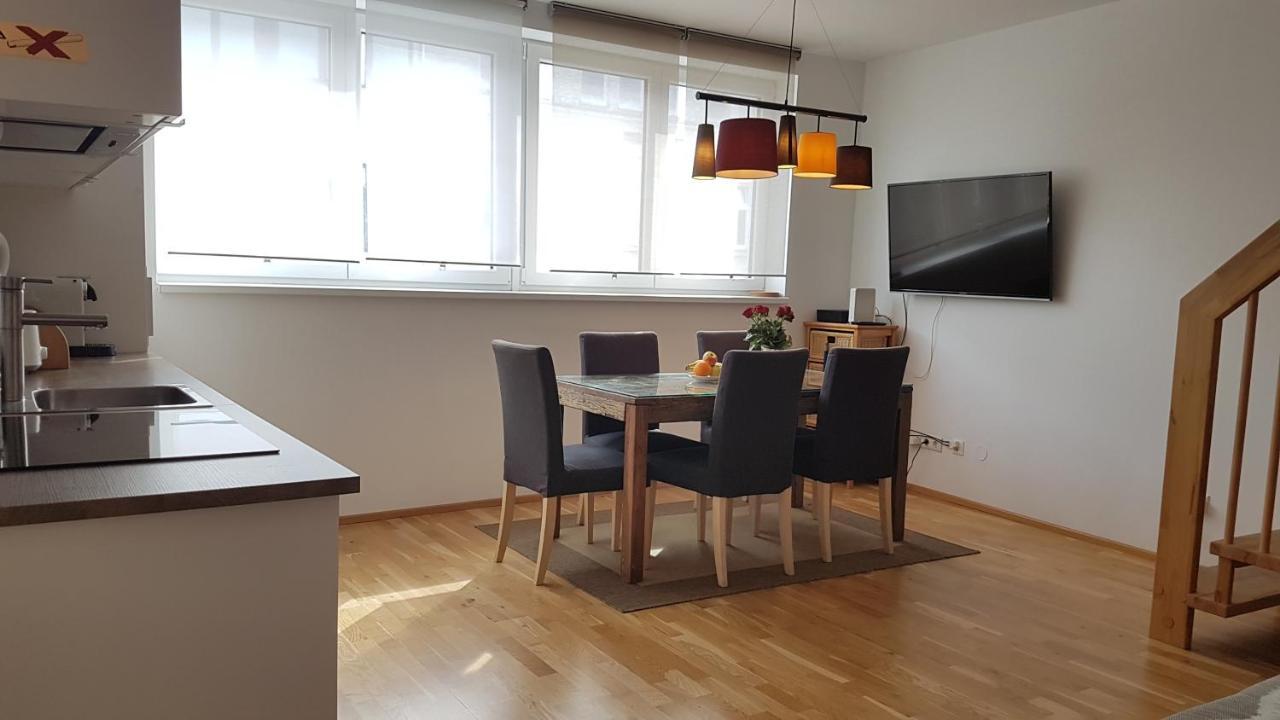 Moderne Maisonette Mit Terrasse Viena Exterior foto